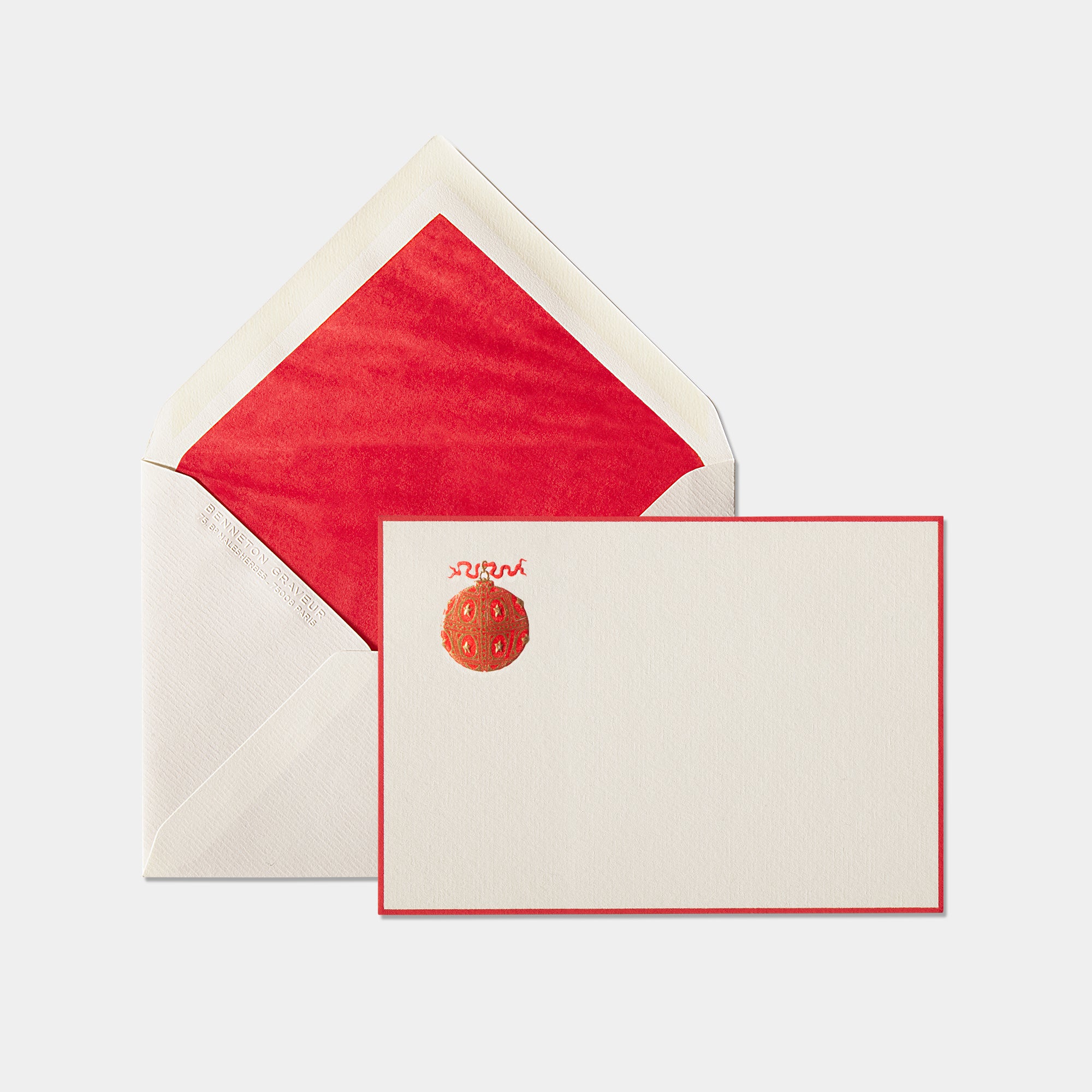 Carte et enveloppe assortie motif boule de noel rouge