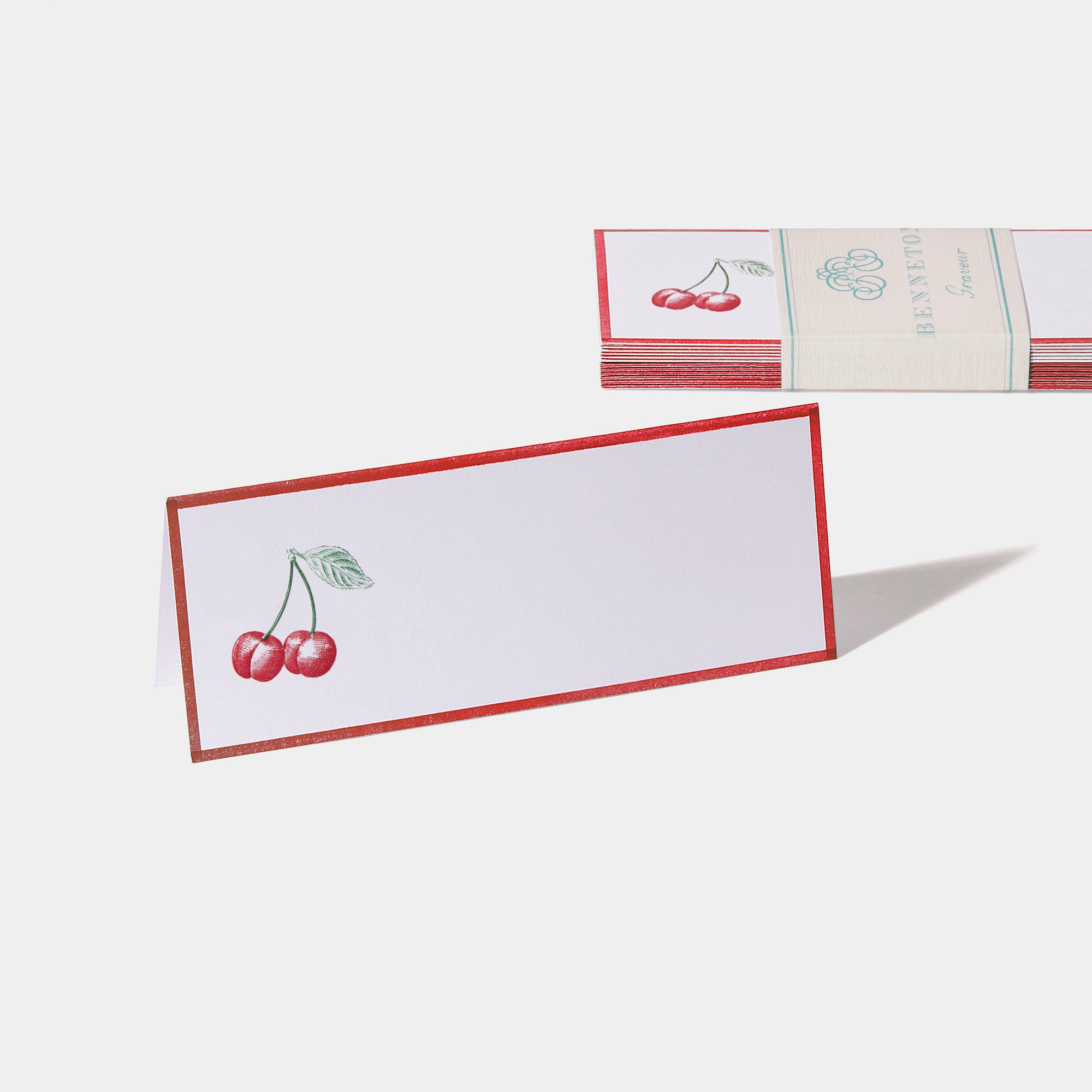 Cartes de table motif Cerise Benneton Graveur rouge