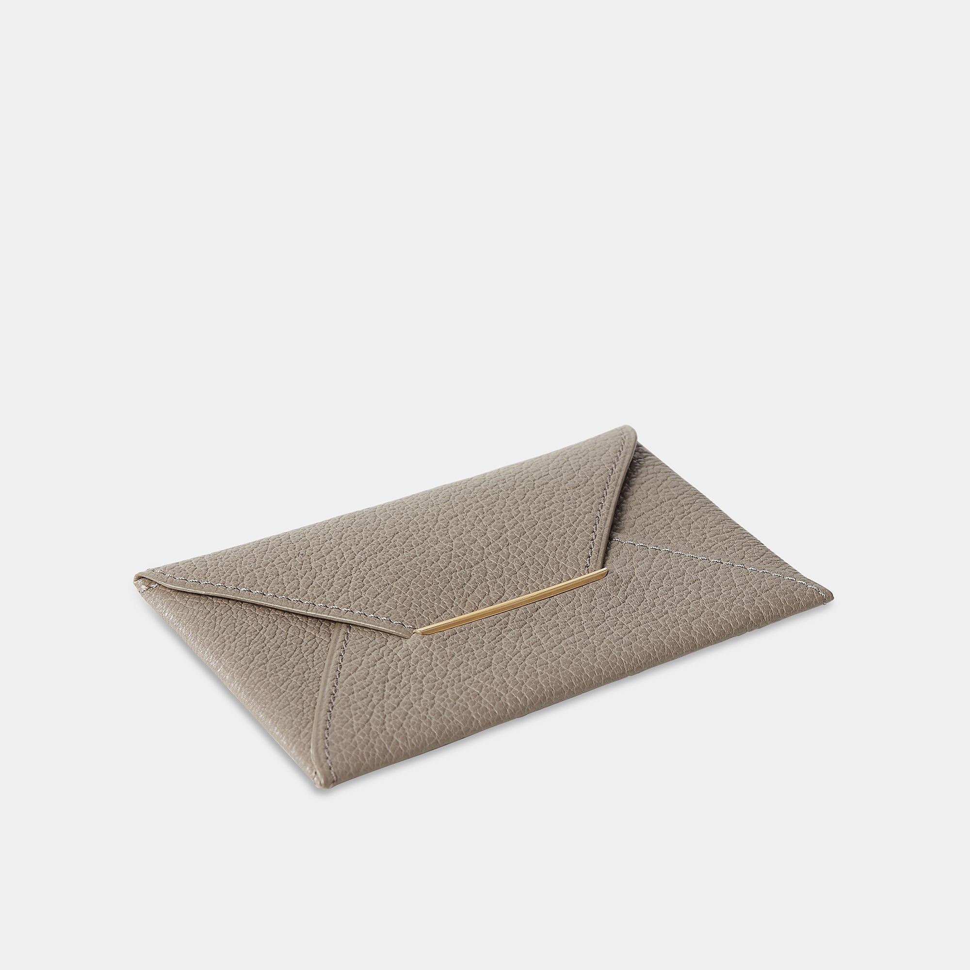 Enveloppe porte-cartes en cuir de chèvre beige Benneton Graveur fermé