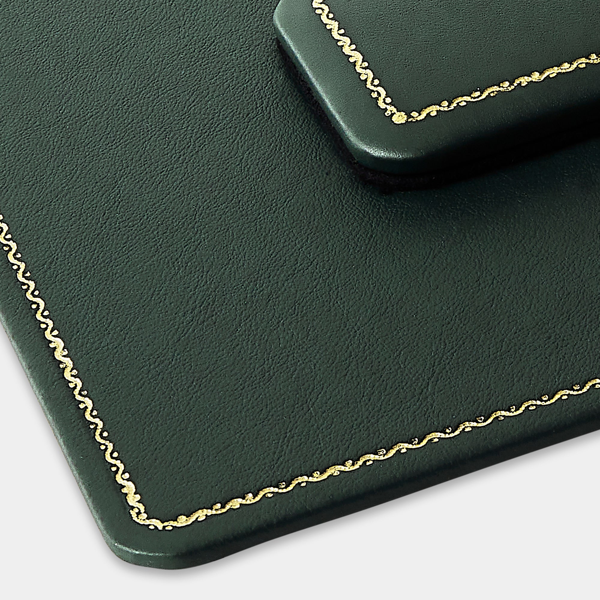 Zoom plan de table en cuir rectangulaire vert Benneton Graveur