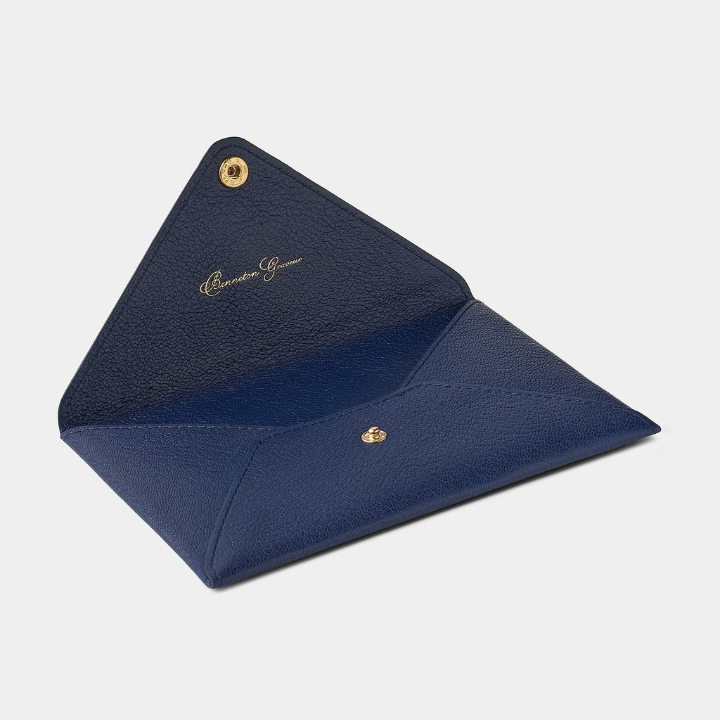 Pochette enveloppe en cuir de chèvre Bleu marine Benneton Graveur ouvert