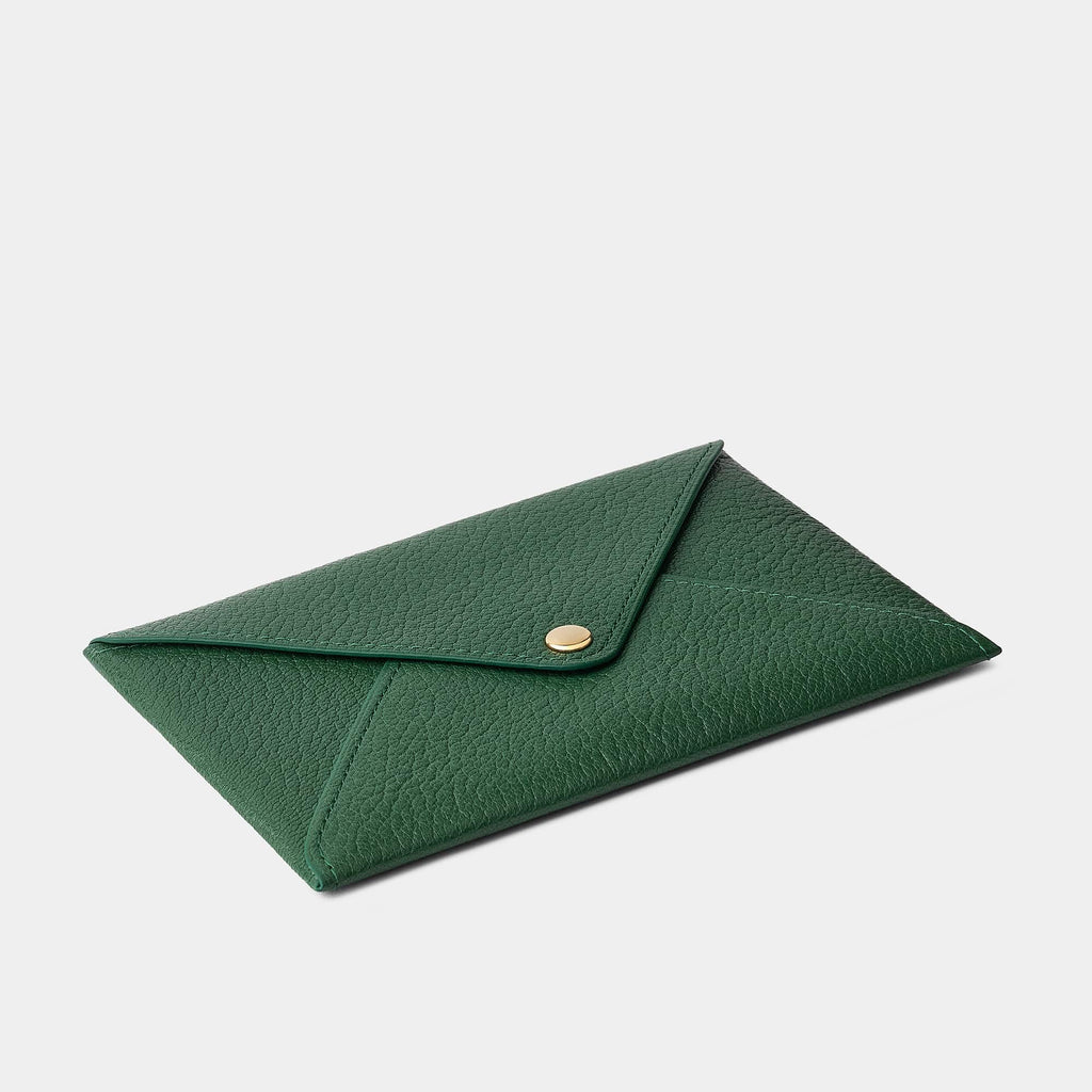 Pochette enveloppe en cuir de chèvre Vert sapin Benneton Graveur fermé