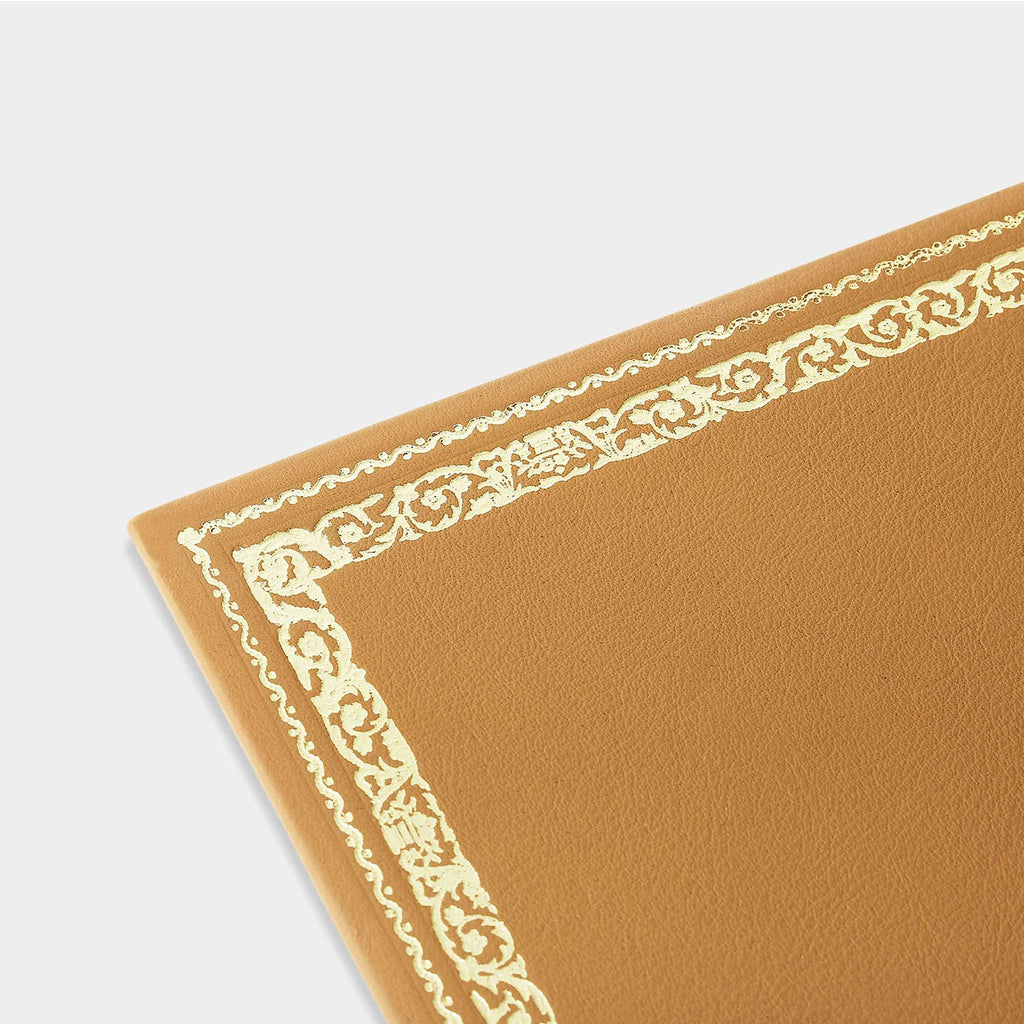 Zoom sous-main rectangulaire frise camel Benneton Graveur